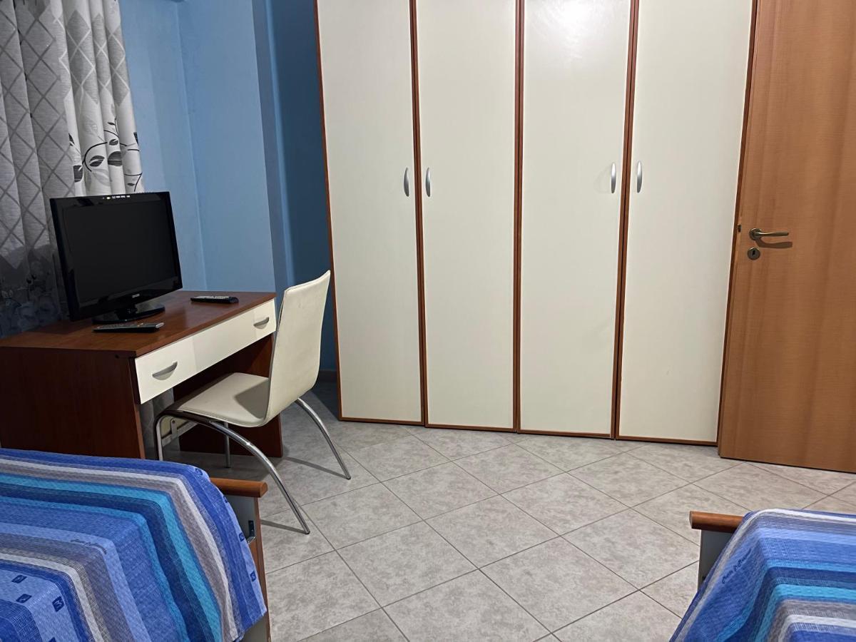 Sea View Apartment/Beach/City Center/Wifi Durrës Extérieur photo