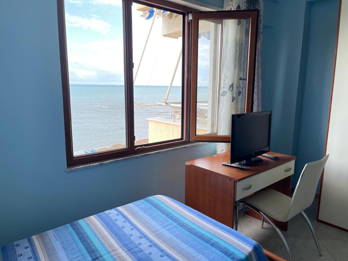Sea View Apartment/Beach/City Center/Wifi Durrës Extérieur photo